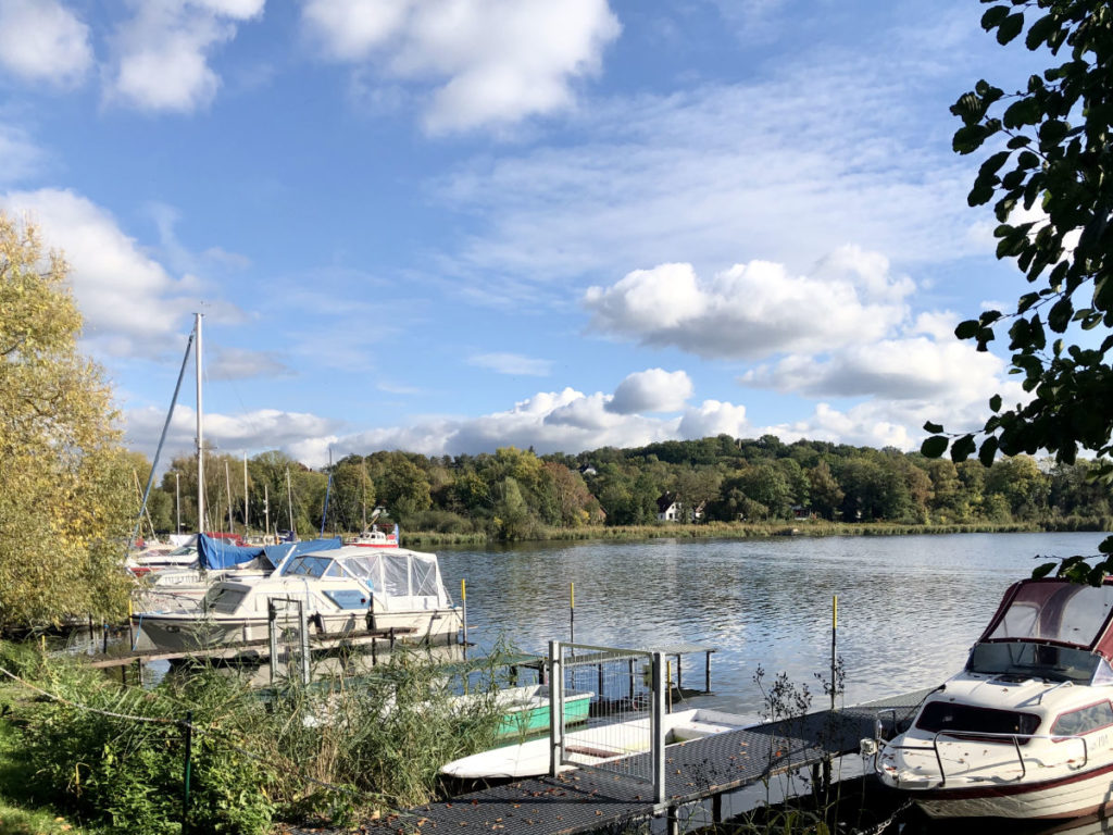 Makler Geltow: kleine Marina am Grashorn