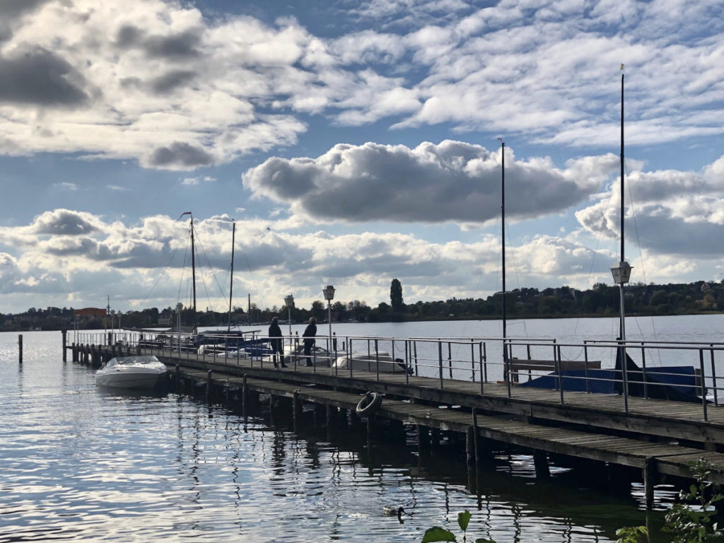 Makler Wildpark-West: Hafen mit Blick auf Werder