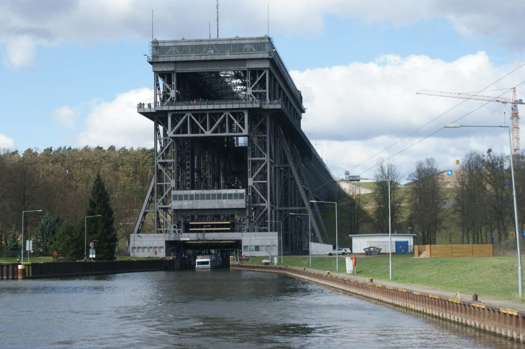 Immobilienmakler barnim -Niederfinow Schiffshebewerk