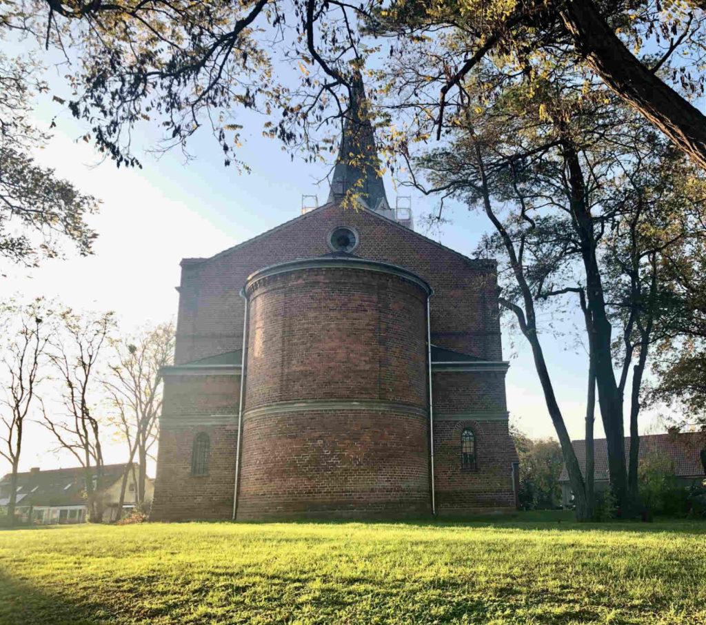 Makler Brieselang 14656: Dorfkirche in Bredow
