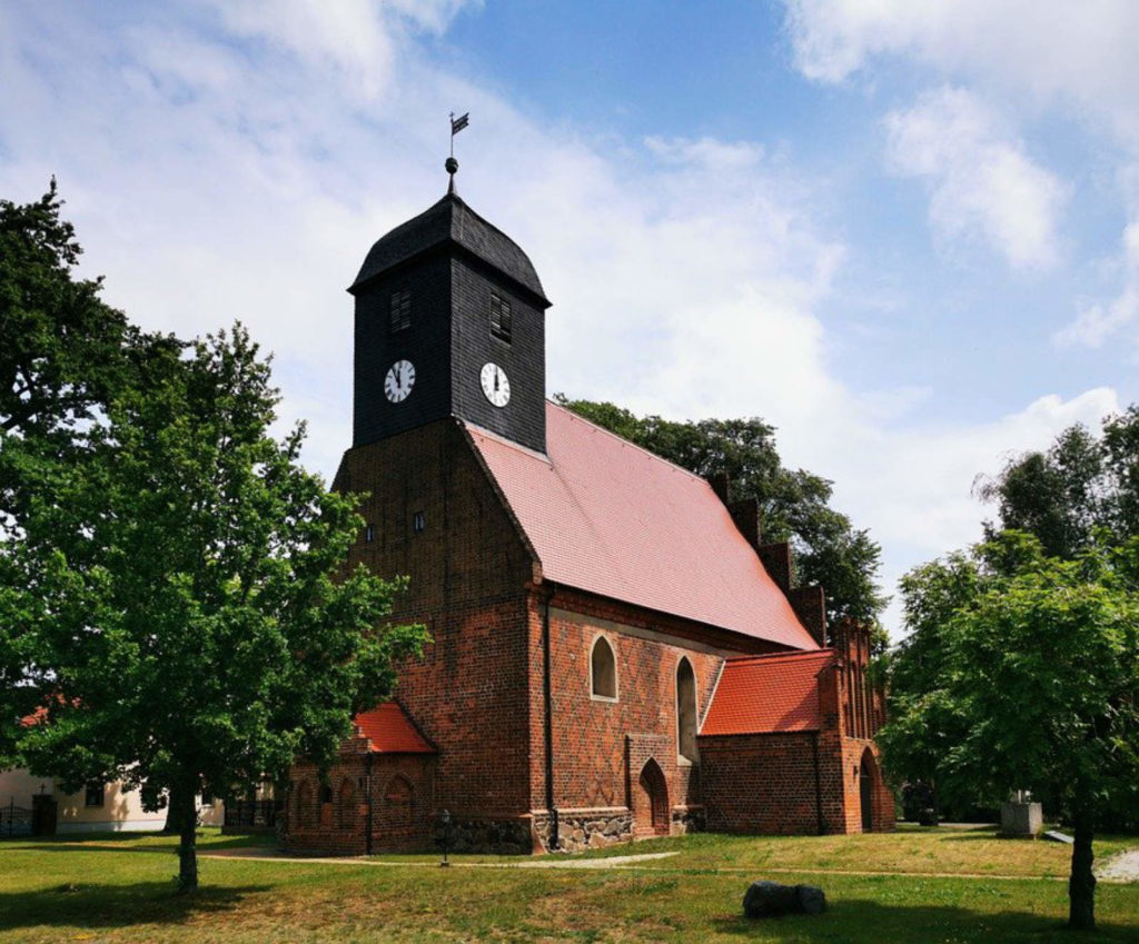 Makler Oder-Spree LOS: Briesen Dorfkirche