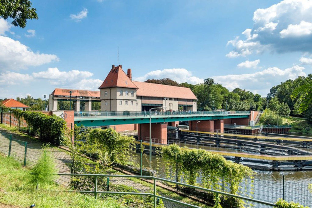 Makler Kleinmachnow 14532: Die Schleuse am Teltowkanal