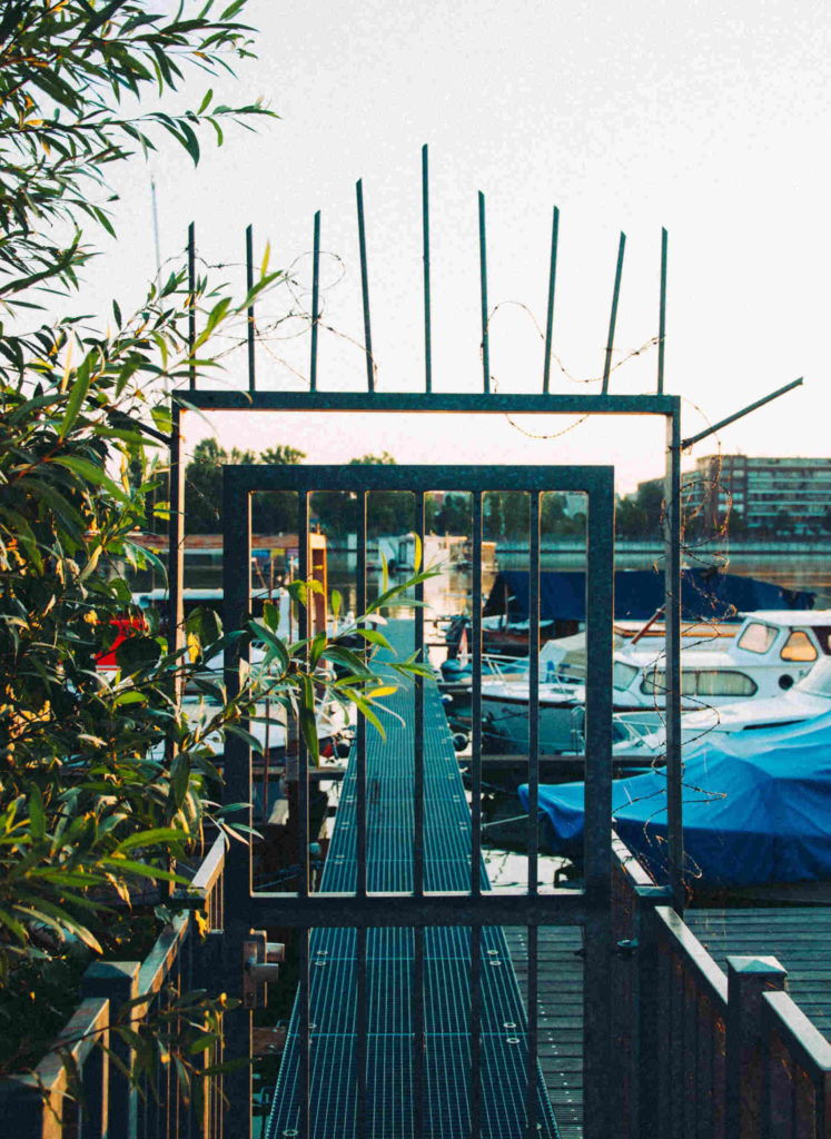 Makler Berlin-Stralau 10245: Marina an der Spree