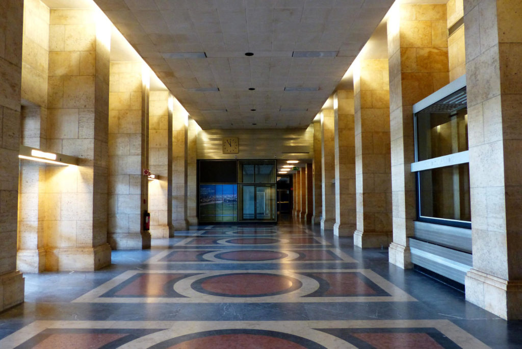 Makler Tempelhof: Flughafen Architektur